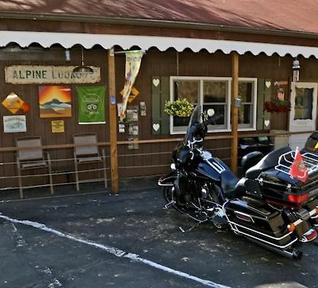 Alpine Inn Little Switzerland 외부 사진