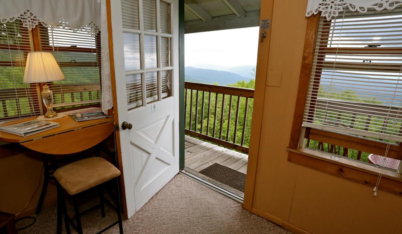 Alpine Inn Little Switzerland 외부 사진