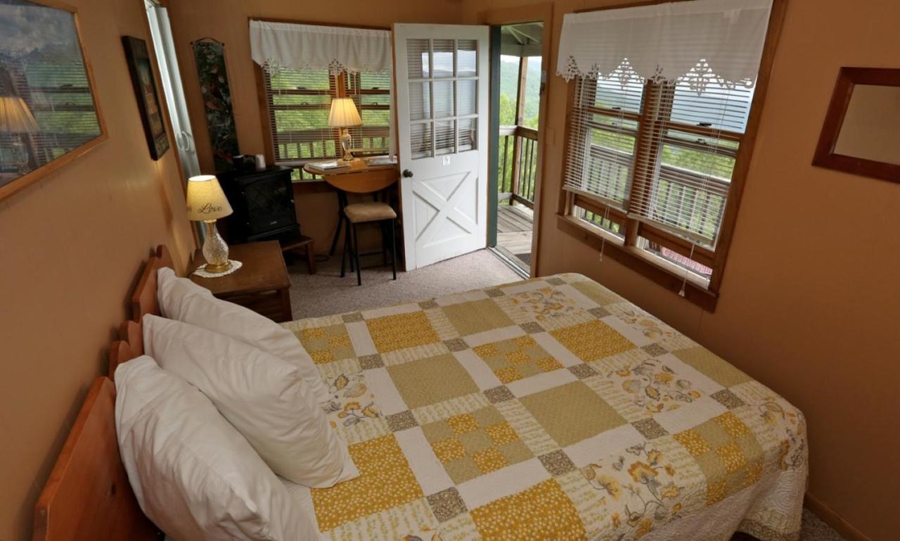 Alpine Inn Little Switzerland 외부 사진