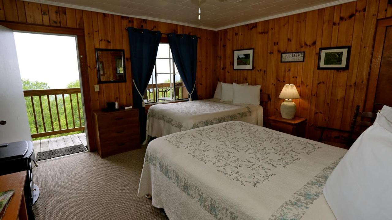 Alpine Inn Little Switzerland 외부 사진