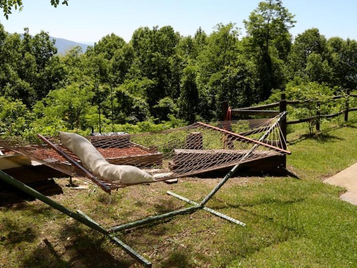 Alpine Inn Little Switzerland 외부 사진