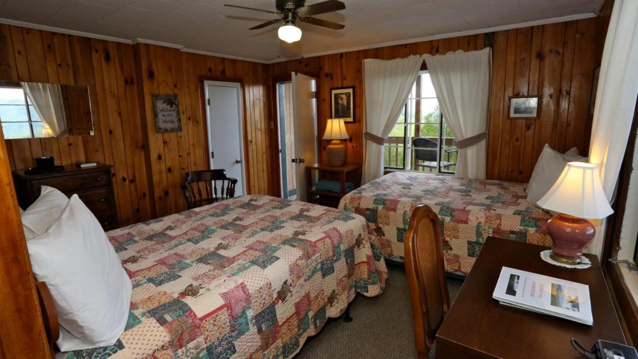 Alpine Inn Little Switzerland 외부 사진