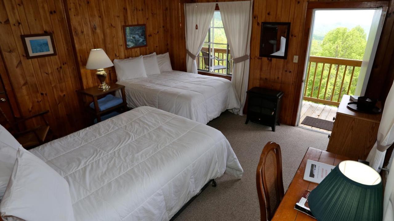 Alpine Inn Little Switzerland 외부 사진