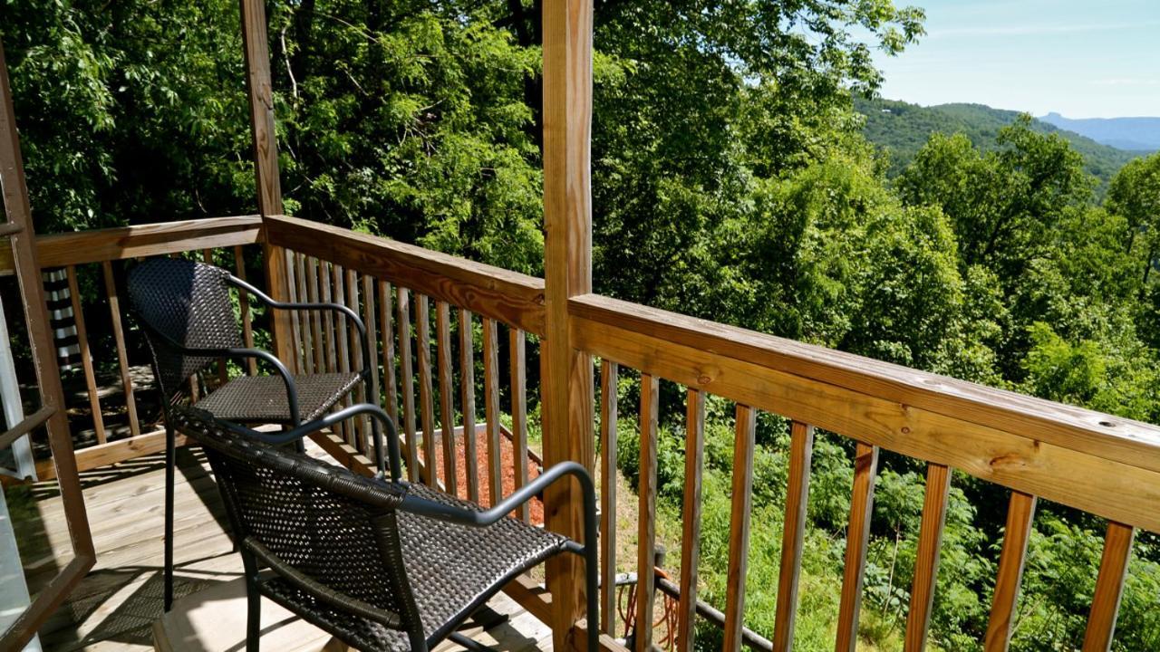Alpine Inn Little Switzerland 외부 사진