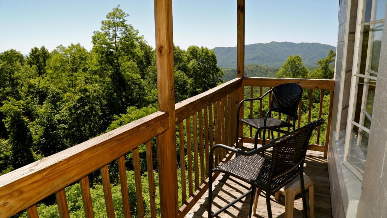Alpine Inn Little Switzerland 외부 사진